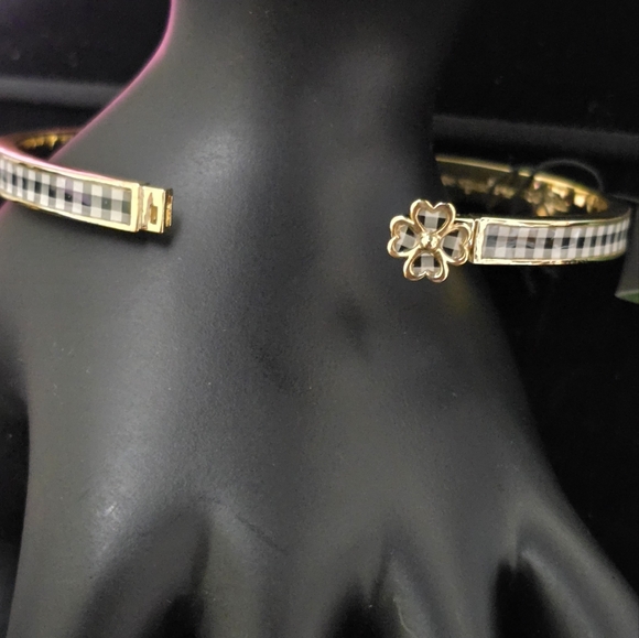 Kate Spade Heritage Spade Flower Hinged Bangle - Picture 3 of 5